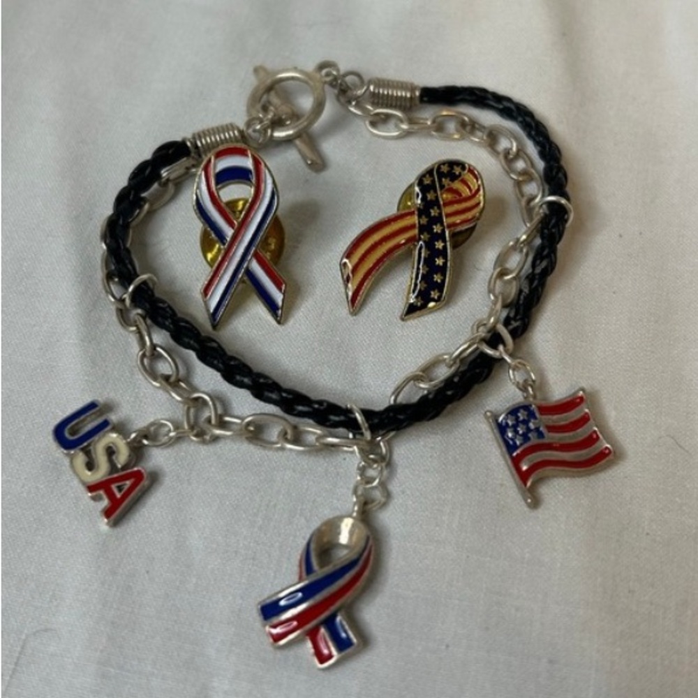 Patriotic Charm Bracelet & Ribbon Pin Set USA‎ Flag Red White Blue Jewelry